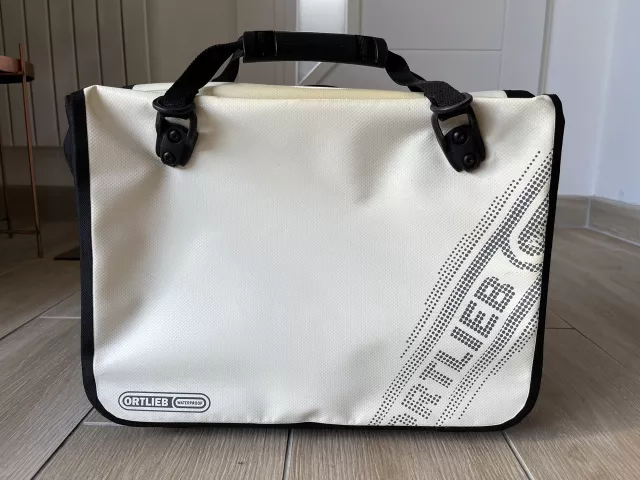 Office bag - front